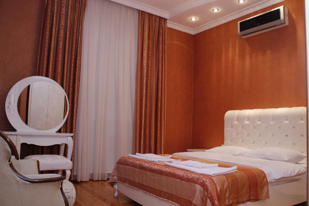 Baku Butik Mini-Hotel Екстериор снимка